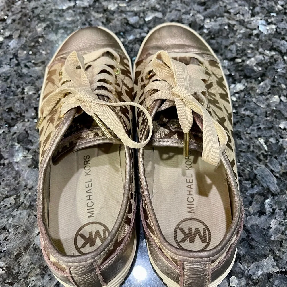 Michael Kors City Sneakers in Gold and Tan Size 6.5